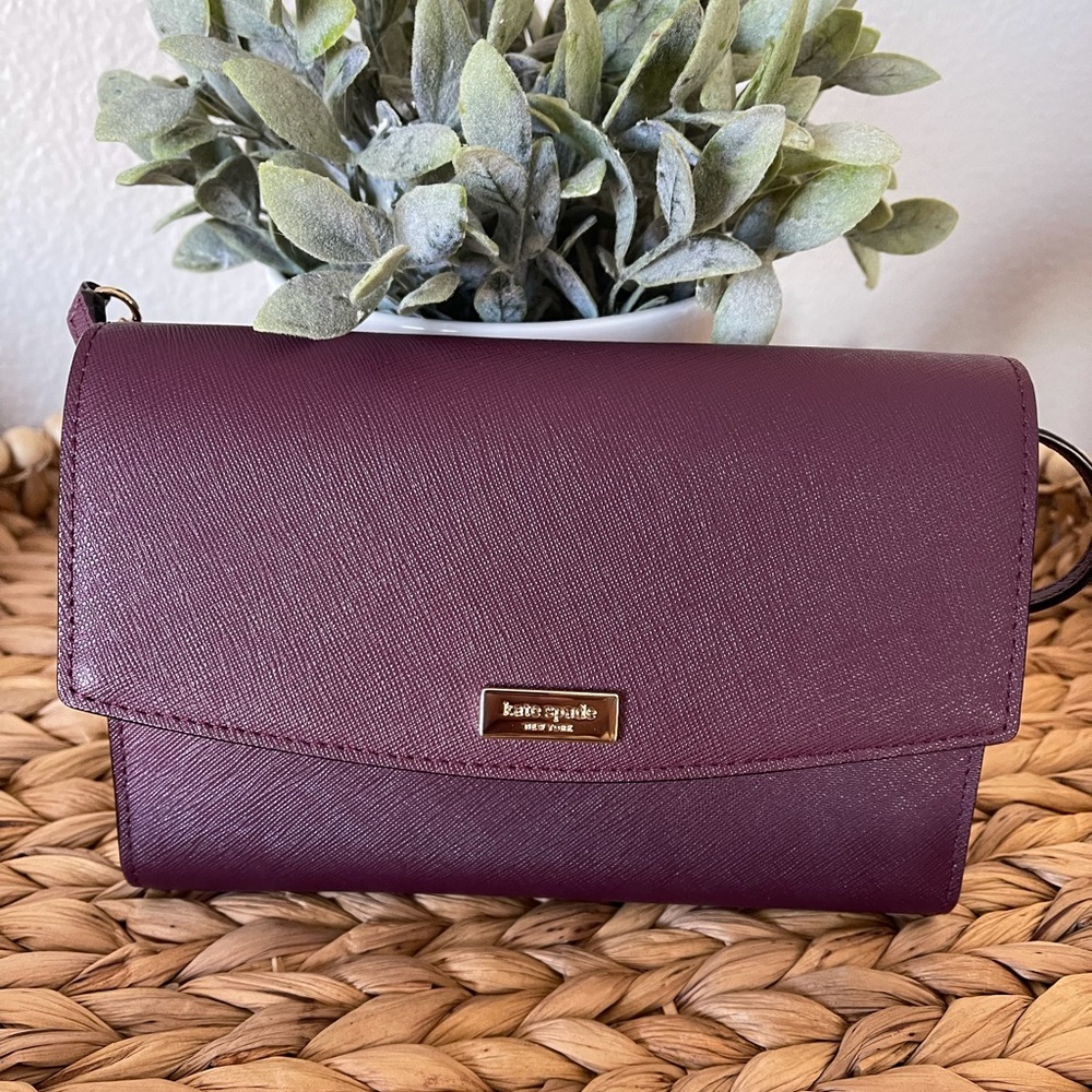 Kate Spade “winni” wallet ( WLRU2666)